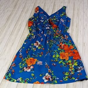 Express Sleeveless Mini Dress Ruffle V-Neckline Size Small Lined